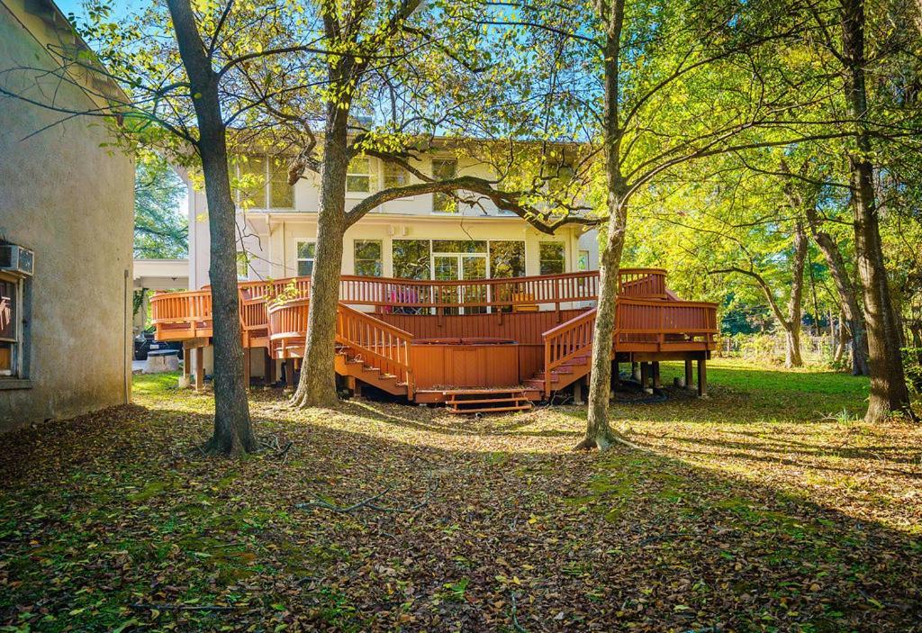 Historic Mitchell House Bed & Breakfast Sulphur Springs Exterior photo